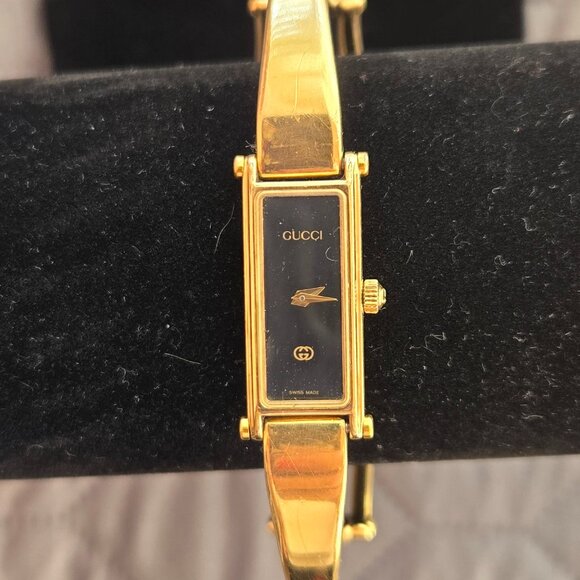 GUCCI Gold Bangle Watch - Picture 2 of 13